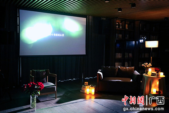 广西桂林市独秀书房“湖畔声音剧场”启幕