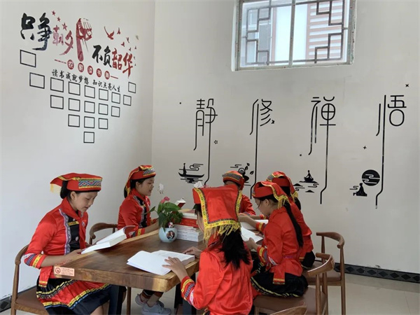 广西：精心打造农家读书角 打通阅读服务"最后一米"