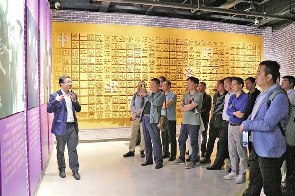 “一本书是怎样制成的”工业旅游路线：领略“印刷+文化”的融合魅力