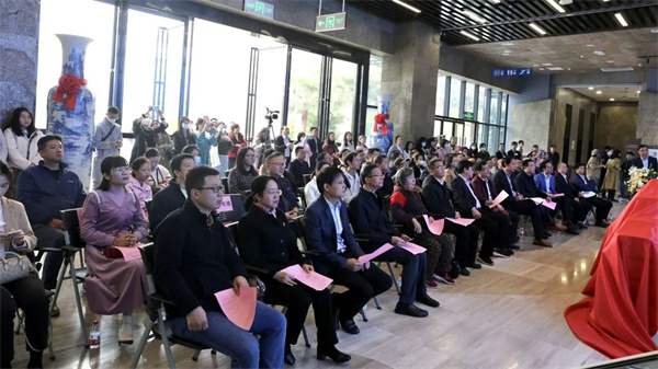 “自然广西”丛书新书发布会在南宁举办