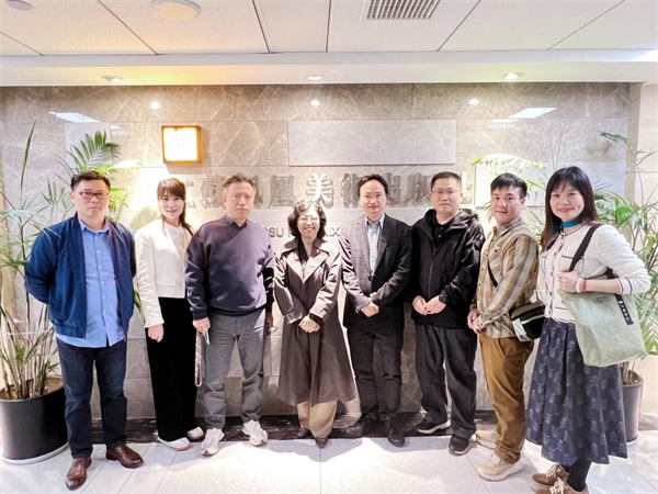 广西美术出版社与江苏凤凰美术出版社开展交流活动