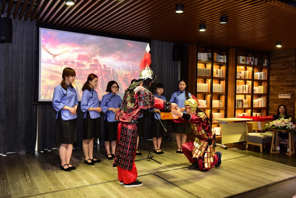 2018年4月23日，“观文馆 4•23 经典共读”，观文馆领读者诵读《满江红》，独秀书房·旗舰店.jpg