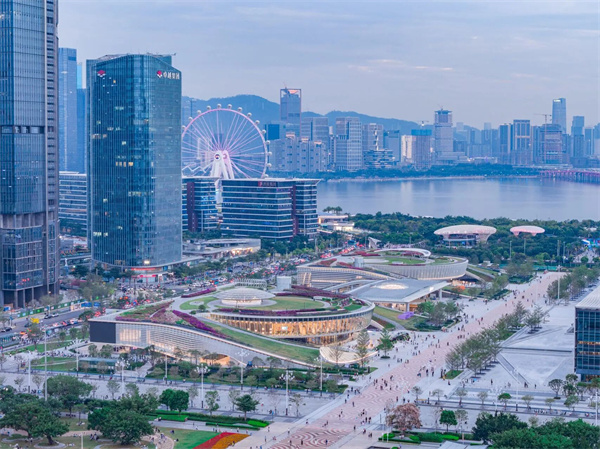 从“卖书”到“造生态”，出版机构自有书店扩容升级！